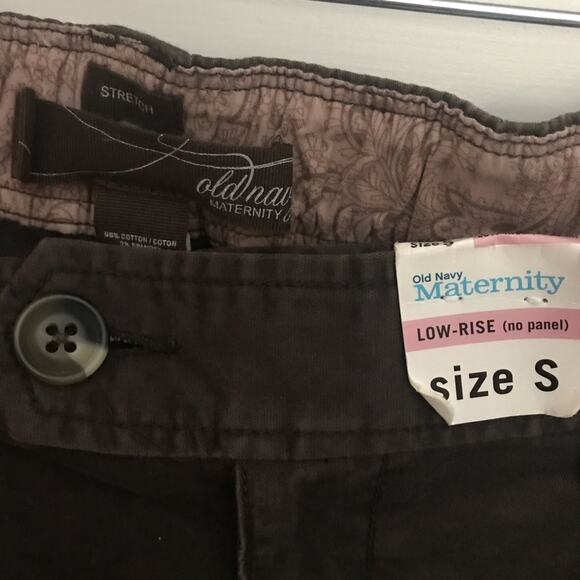 NWT Old Navy Maternity Brown Khaki Capri Pants Small - Picture 3 of 4